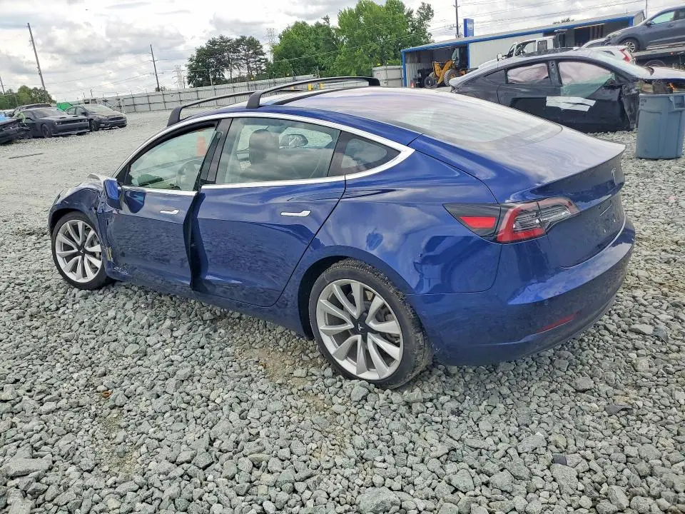 2018 TESLA MODEL 3   