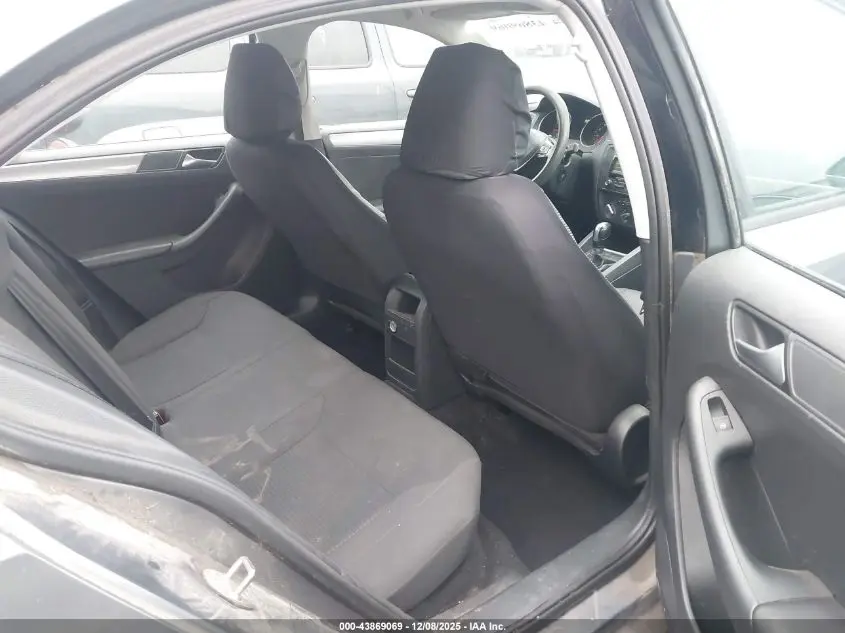 2015 VOLKSWAGEN JETTA 1.8T SE