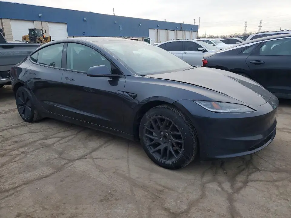 2024 TESLA MODEL 3   