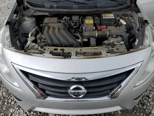 2015 NISSAN VERSA S  