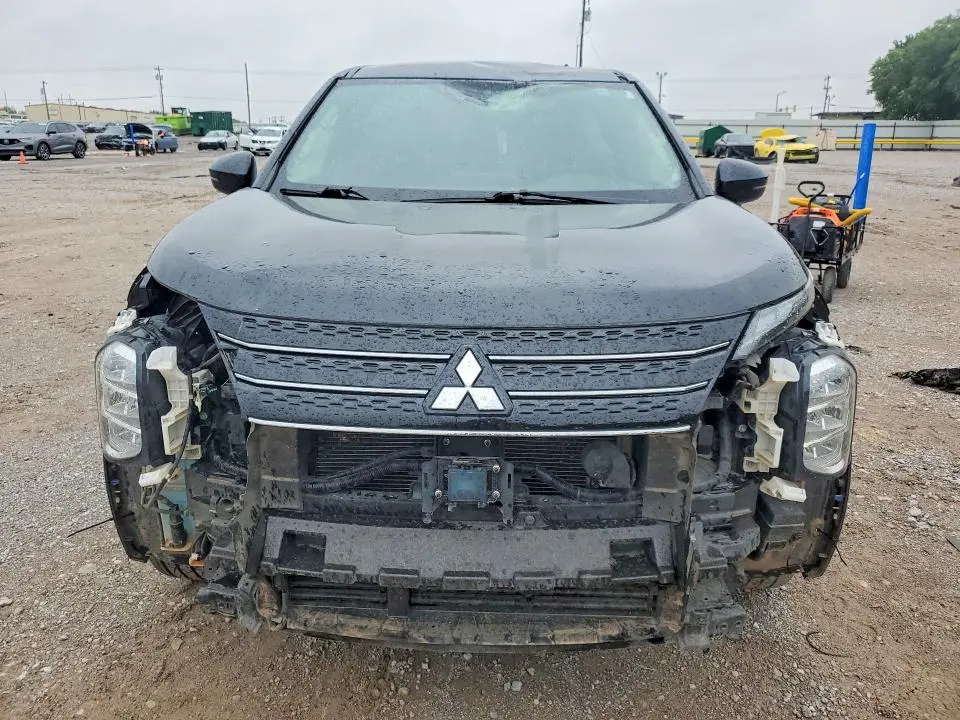 2023 MITSUBISHI OUTLANDER SE  
