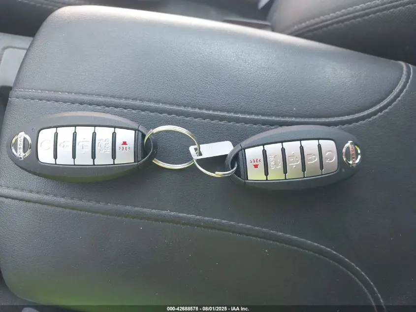 2023 NISSAN SENTRA SR XTRONIC CVT