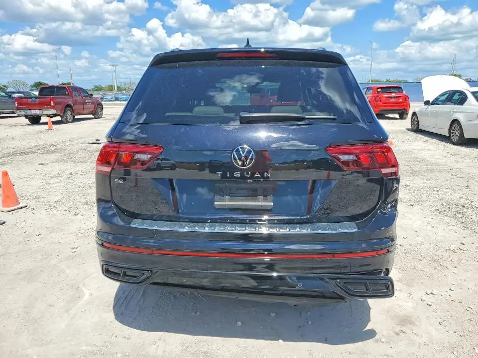 2023 VOLKSWAGEN TIGUAN SE R-LINE BLACK  