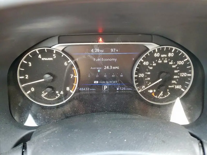2022 NISSAN ALTIMA SR  