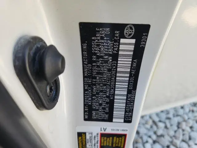 2010 TOYOTA AVALON XL  