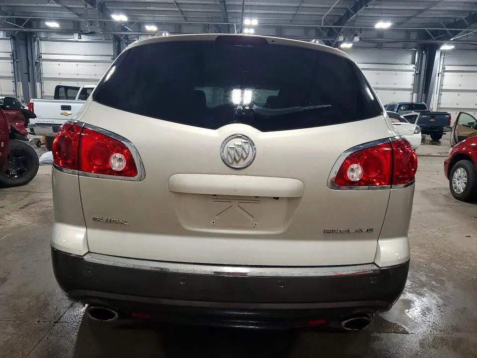 2011 BUICK ENCLAVE CX  