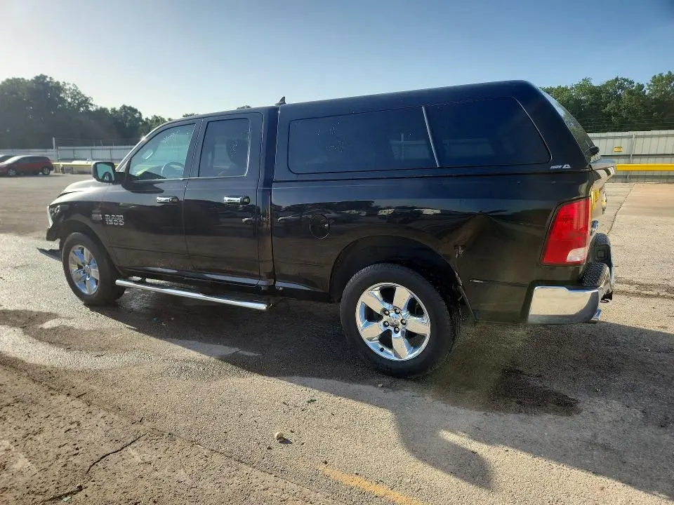 2017 RAM 1500 SLT  