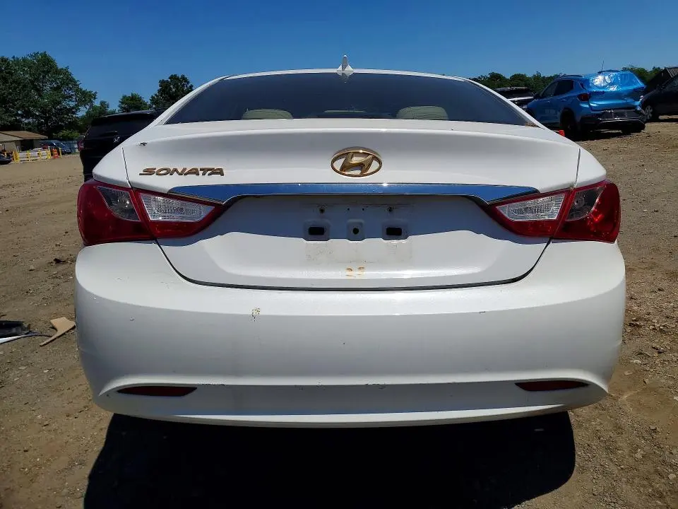 2011 HYUNDAI SONATA GLS  