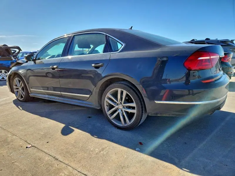 2016 VOLKSWAGEN PASSAT S  