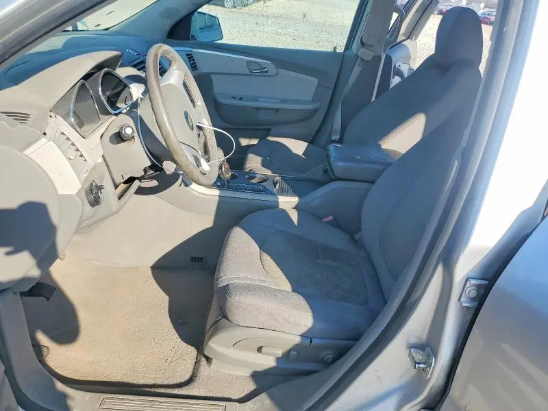 2012 CHEVROLET TRAVERSE LT  