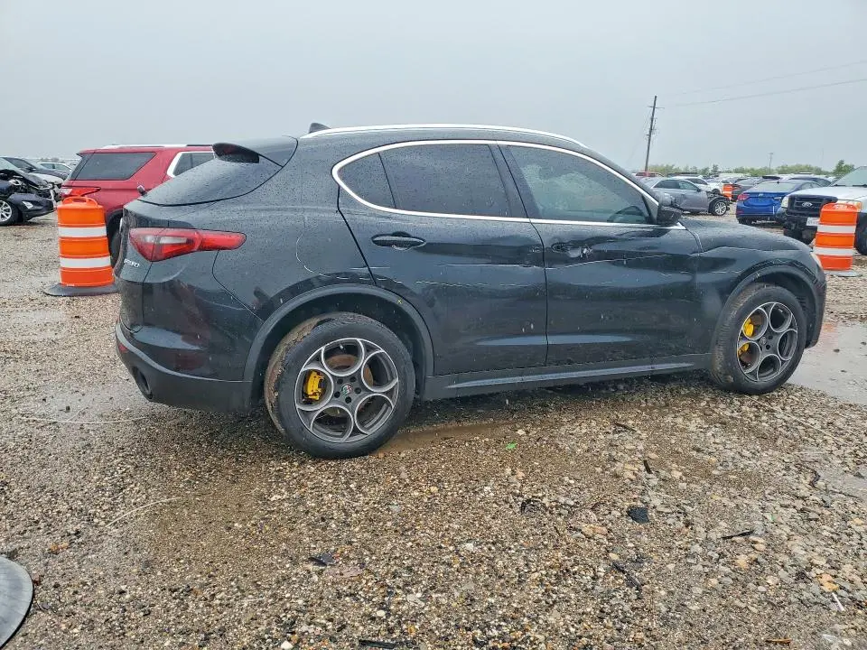 2018 ALFA ROMEO STELVIO   