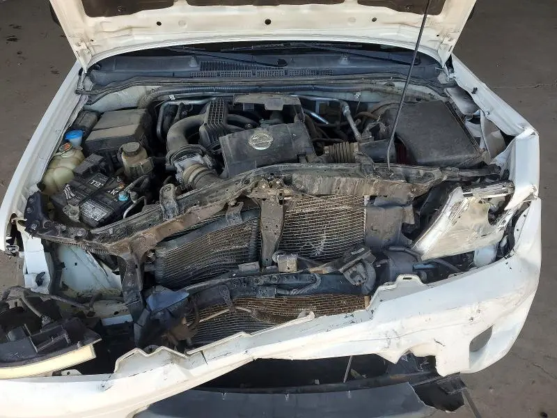 2018 NISSAN FRONTIER SV  