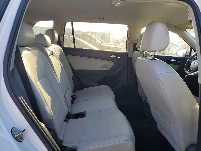 2019 VOLKSWAGEN TIGUAN SE  