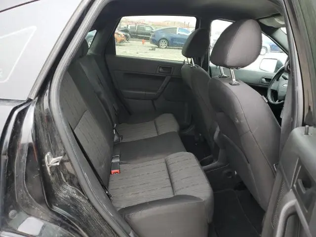 2011 FORD FOCUS SE  