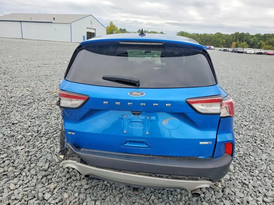 2020 FORD ESCAPE SE  
