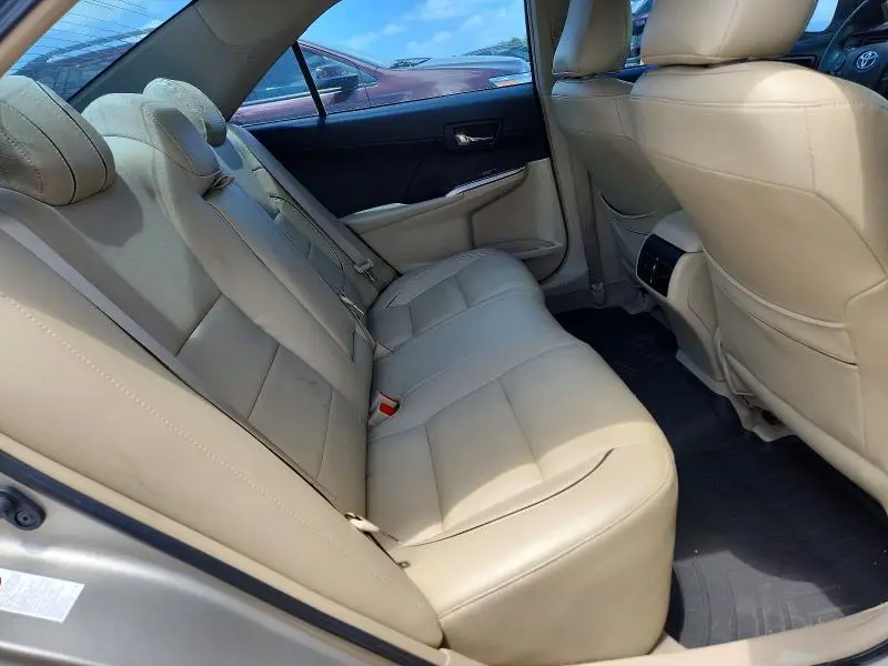 2014 TOYOTA CAMRY XLE  