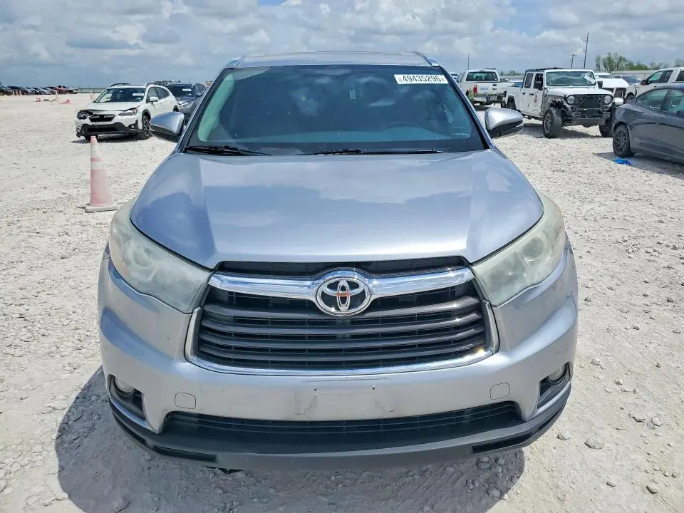 2016 TOYOTA HIGHLANDER XLE  