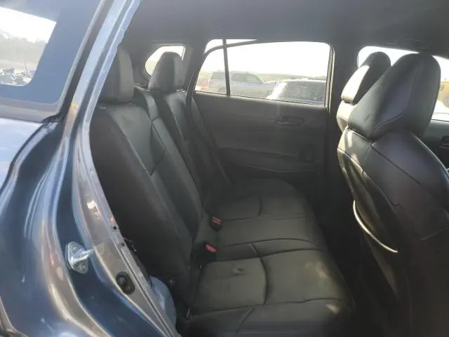 2024 TOYOTA COROLLA CROSS SE  