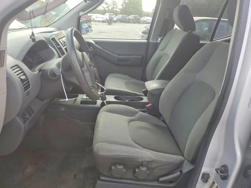 2010 NISSAN XTERRA X  