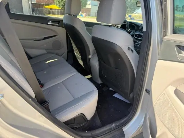 2020 HYUNDAI TUCSON SE  