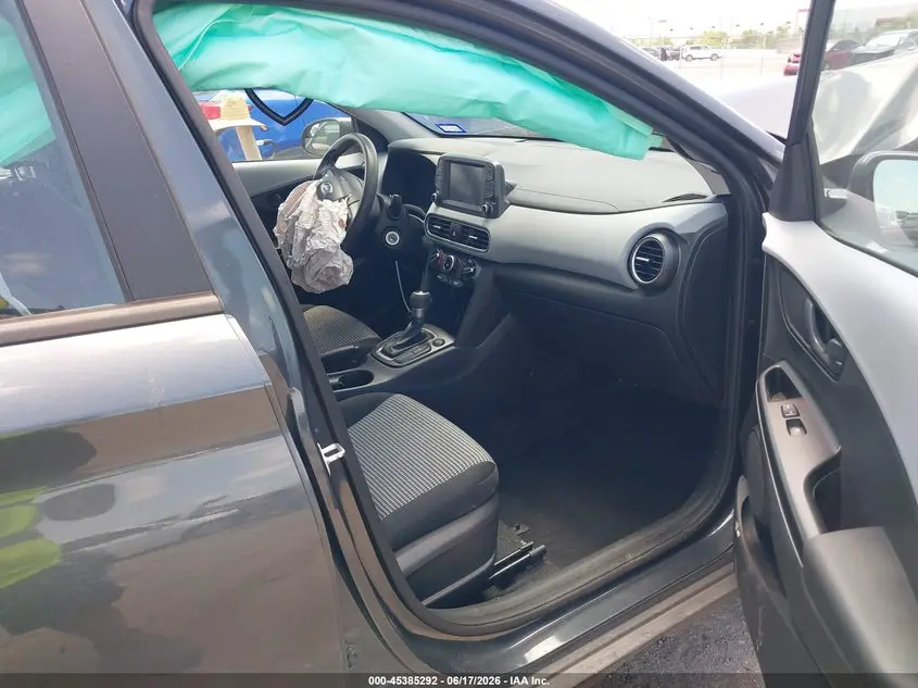 2021 HYUNDAI KONA SE