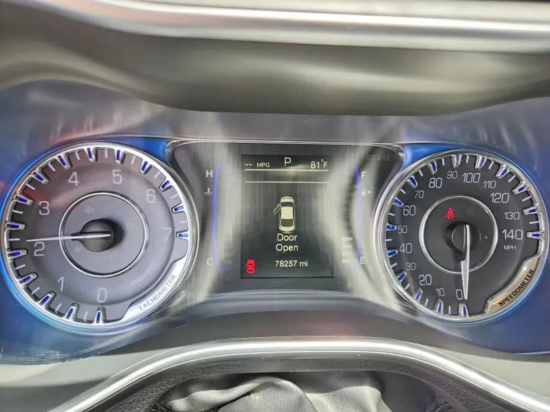 2017 CHRYSLER 200 LIMITED  