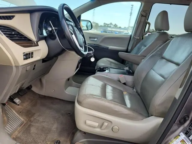 2016 TOYOTA SIENNA XLE 8-PASSENGER  