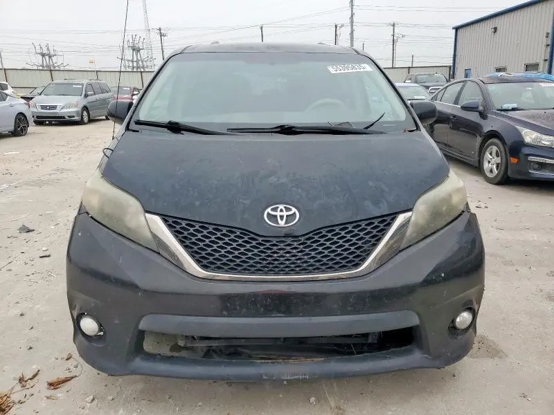 2011 TOYOTA SIENNA SPORT  