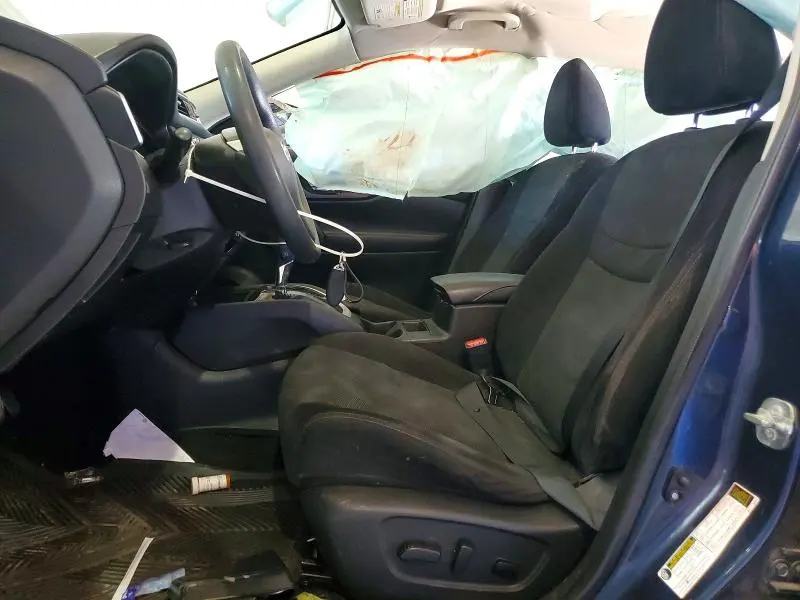 2014 NISSAN ROGUE SV  