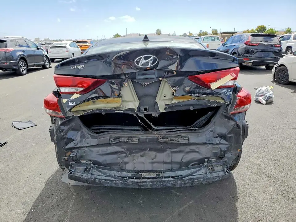 2017 HYUNDAI ELANTRA SE  