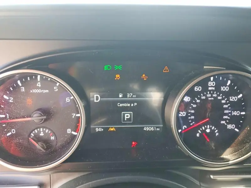 2022 KIA CARNIVAL LX  