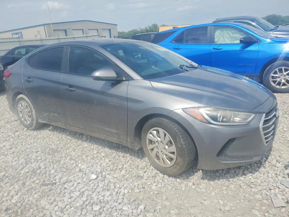 2018 HYUNDAI ELANTRA SE  