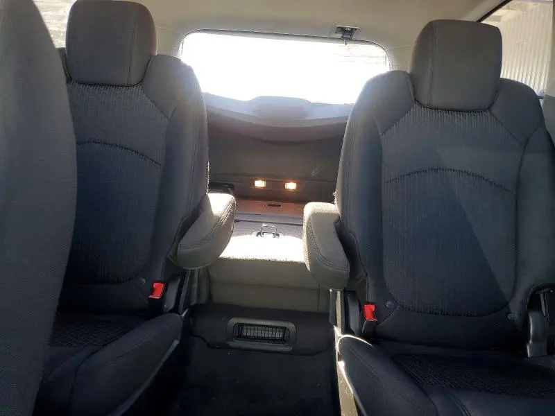2010 CHEVROLET TRAVERSE LT  
