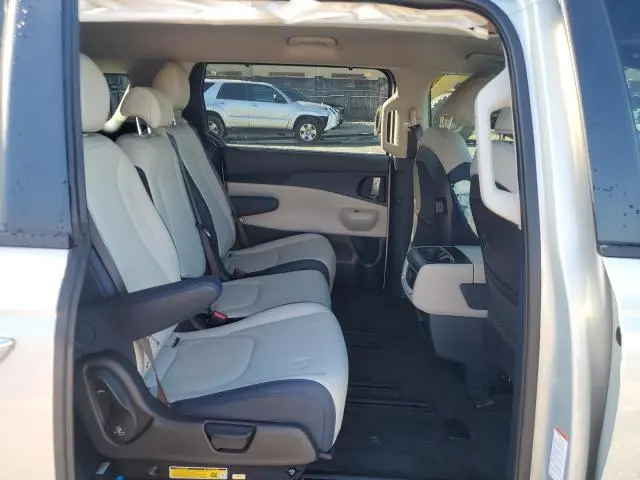 2025 KIA CARNIVAL EX  