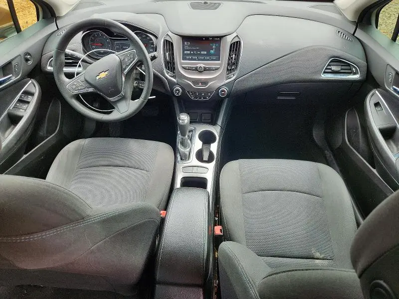2017 CHEVROLET CRUZE   