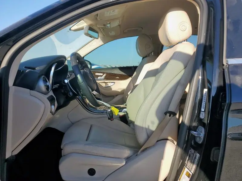 2017 MERCEDES-BENZ GLC 300  