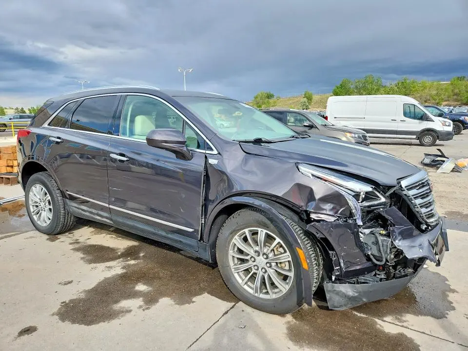 2018 CADILLAC XT5 LUXURY  