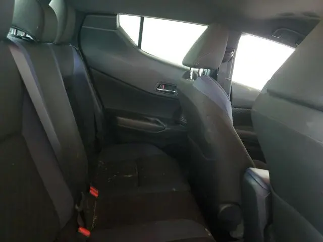 2020 TOYOTA C-HR XLE  