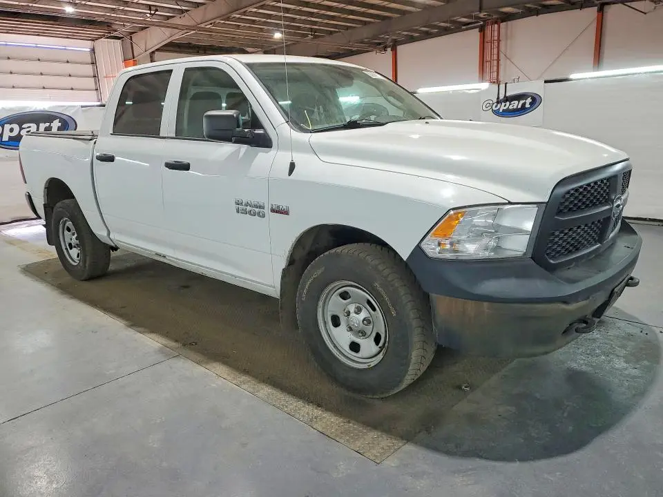 2016 RAM 1500 ST  
