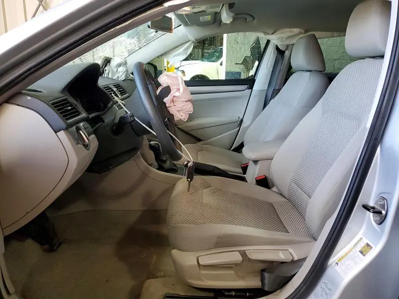 2014 VOLKSWAGEN PASSAT S  