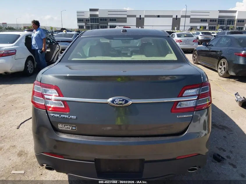 2018 FORD TAURUS SE