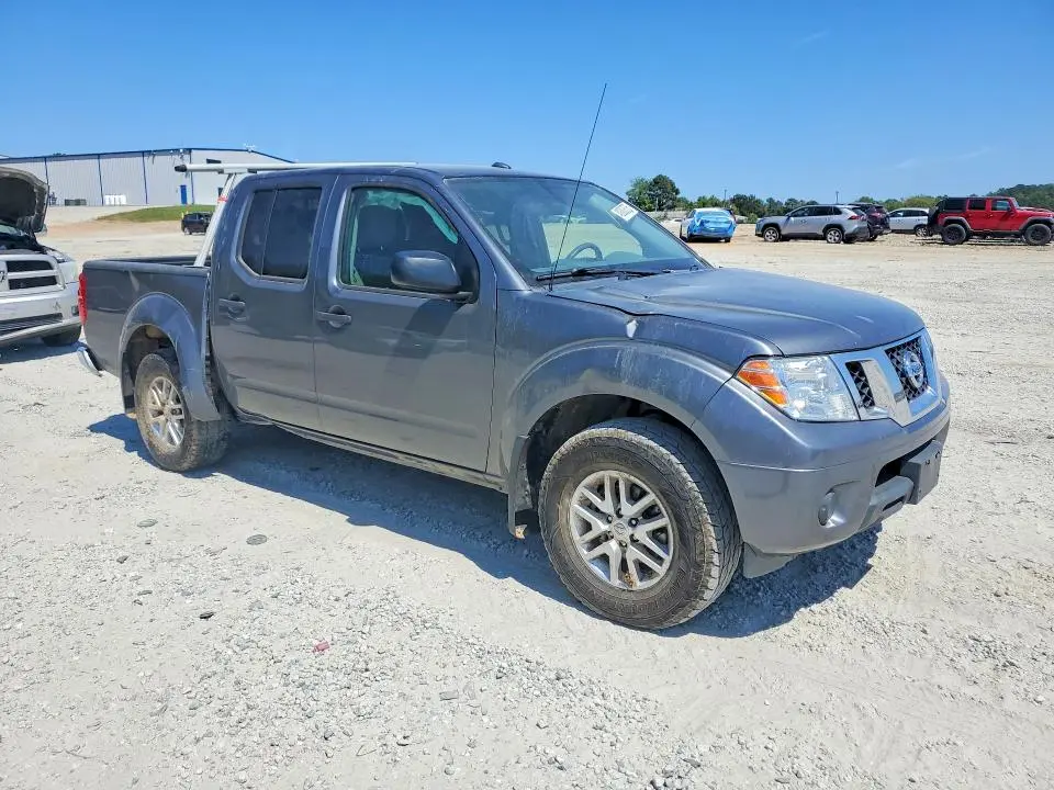 2018 NISSAN FRONTIER SV  