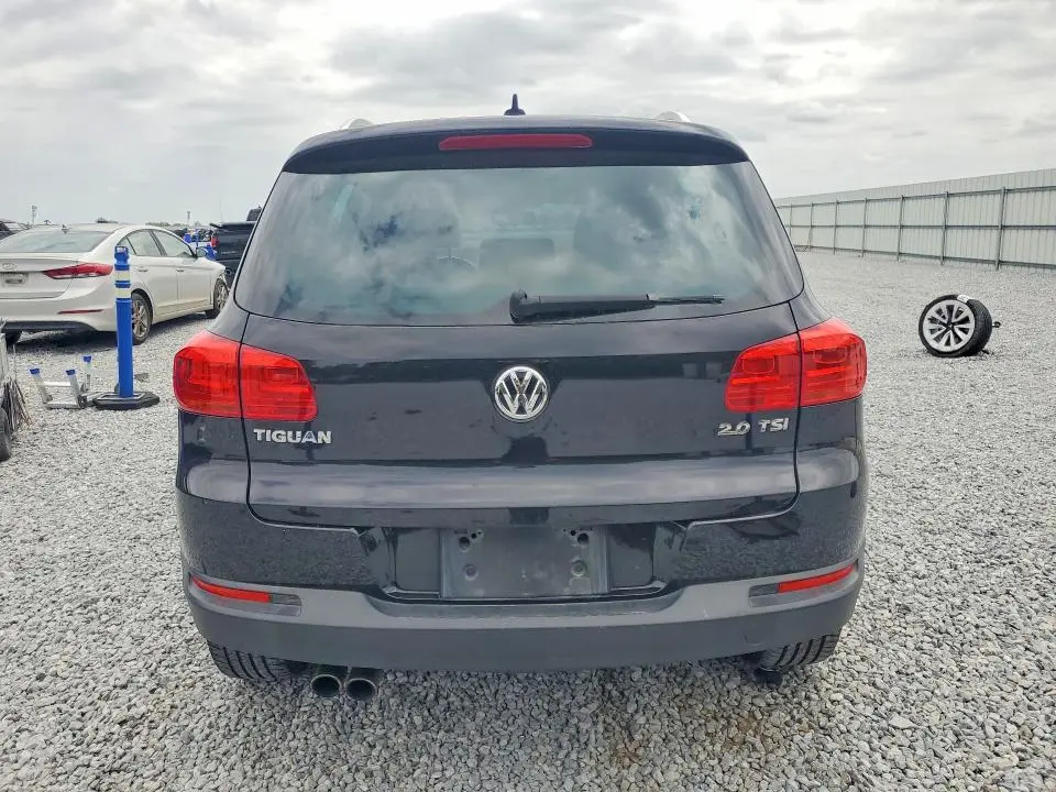 2012 VOLKSWAGEN TIGUAN S  