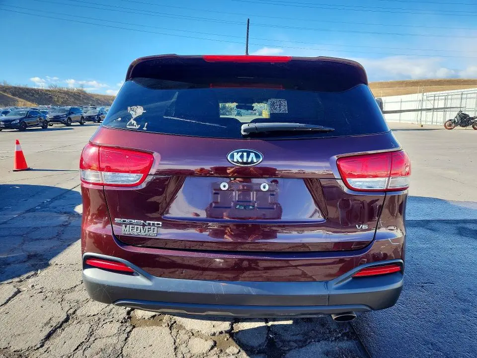 2017 KIA SORENTO LX V6  