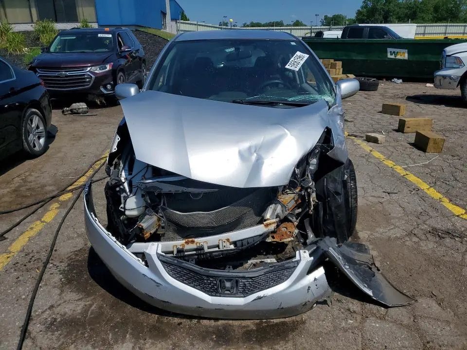 2013 HONDA FIT   
