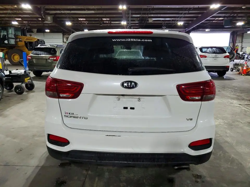 2019 KIA SORENTO LX V6  