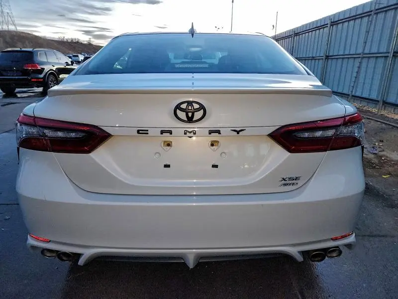 2022 TOYOTA CAMRY XSE  