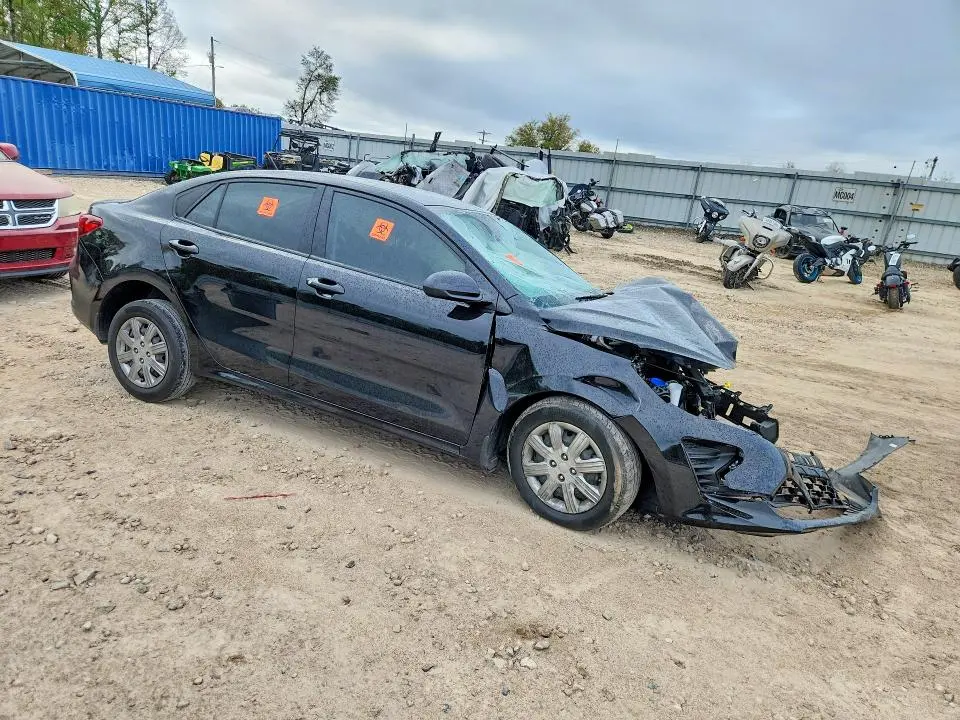 2023 KIA RIO LX  