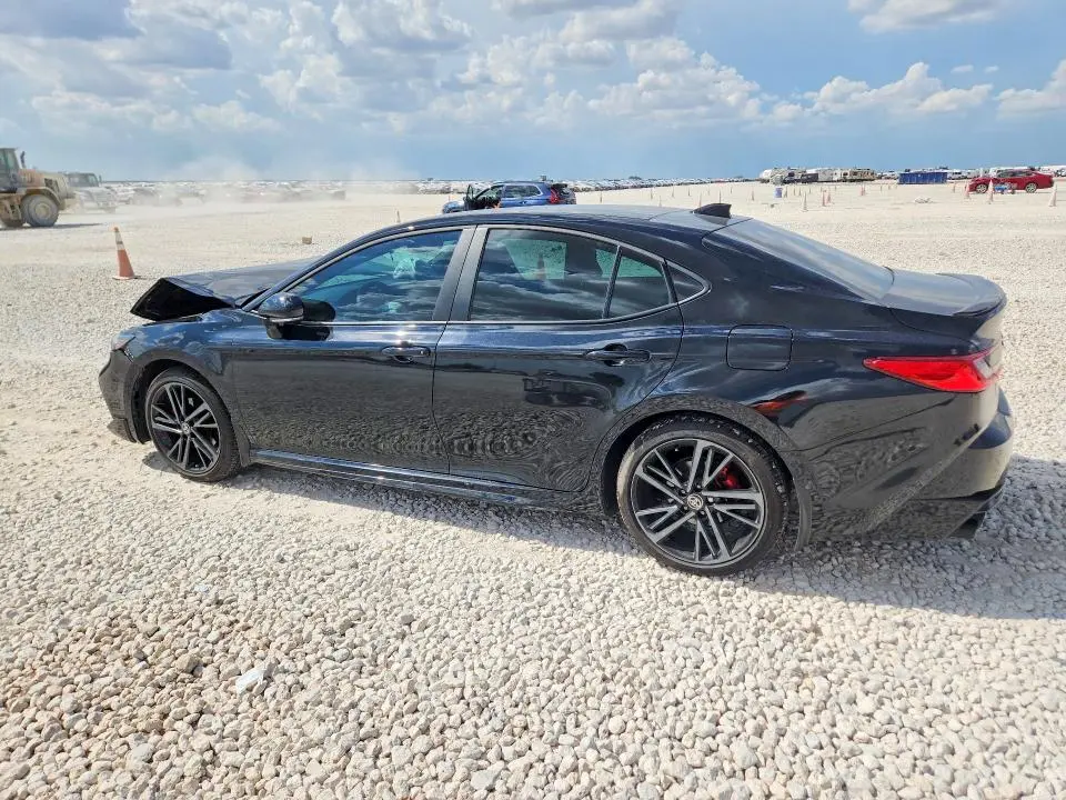 2025 TOYOTA CAMRY XSE  
