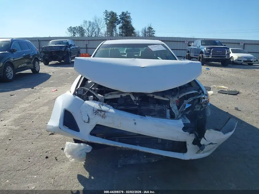 2014 TOYOTA CAMRY LE